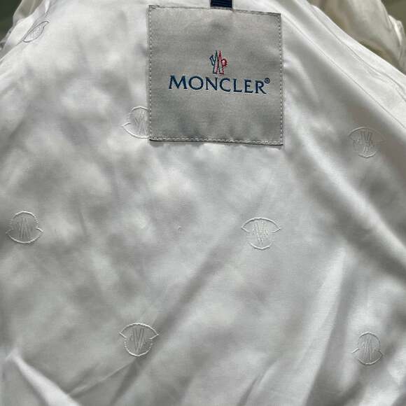 MONCLER VTG Women White Light Quilted Short Down Jacket Size 1 XS-S - Picture 3 of 5